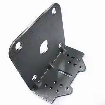 Piezze di metallo tagliate al laser per piegatura di lamiere CNC personalizzate Stampaggio di lamiere di acciaio di alluminio Perforazione di lamiere di metallo