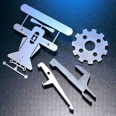 OEM Custom High Quality Aluminum Stainless Steel Sheet Metal Fabrication Laser Cut Metal Parts & Welding Servizi
