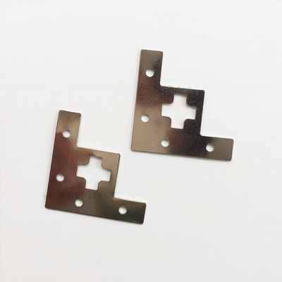 Prodotto di stampaggio per metallo su misura Bracket Metal Shelf Bracket Stainless Steel bending parts