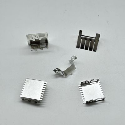 Servizi OEM di fabbricazione di lamiere di acciaio CNC Servizi di piegatura di stampaggio di formazione di rivestimento di perforatura di saldatura di disegno profondo