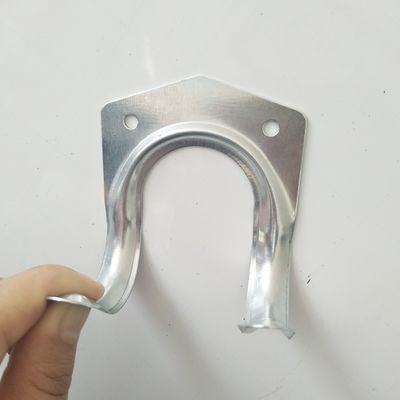 OEM Parti stampate in metallo in alluminio su misura Rivestimento in polvere Fabbricazione di lamiere di supporto finite
