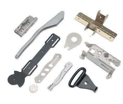 Fabbricazione di lamiere metalliche di alta qualità Industria aeronautica automobilistica Stampaggio di massa veloce Prezzi competitivi Impiegato Output veloce
