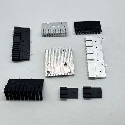 Fabbricazione di lamiere di metallo Profilo di alluminio personalizzato Scafo termico CNC di lavorazione Radiatore di estrusione di alluminio
