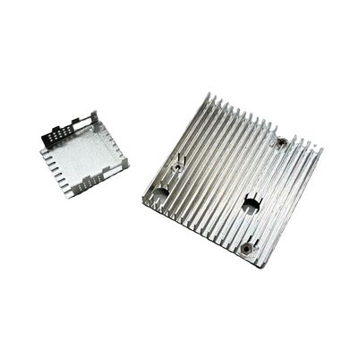 Fabbricazione di lamiere di metallo Profilo di alluminio personalizzato Scafo termico CNC di lavorazione Radiatore di estrusione di alluminio