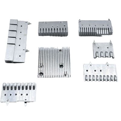 Fabbricazione di lamiere di metallo Profilo di alluminio personalizzato Scafo termico CNC di lavorazione Radiatore di estrusione di alluminio