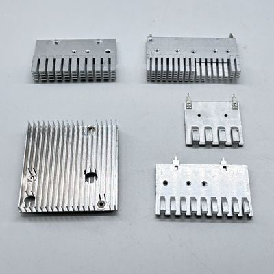 OEM ODM Cnc fresatura estrusione profilo di alluminio termosifero estrusione termosifero personalizzato per LED