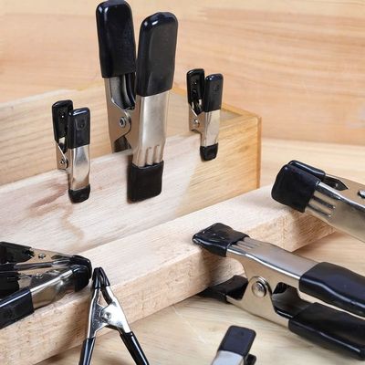Clampe con maniglie in PVC per la lavorazione del legno