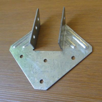 Collegatori di legno in acciaio a forma multipla
