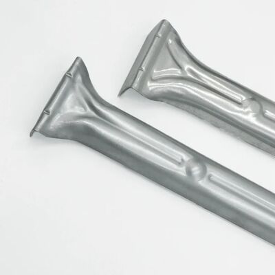 Hard-Duty armadio hanger bar con 1,5 mm di spessore in 18 pollici / 20 pollici / 24 pollici dimensioni e 200pcs MOQ